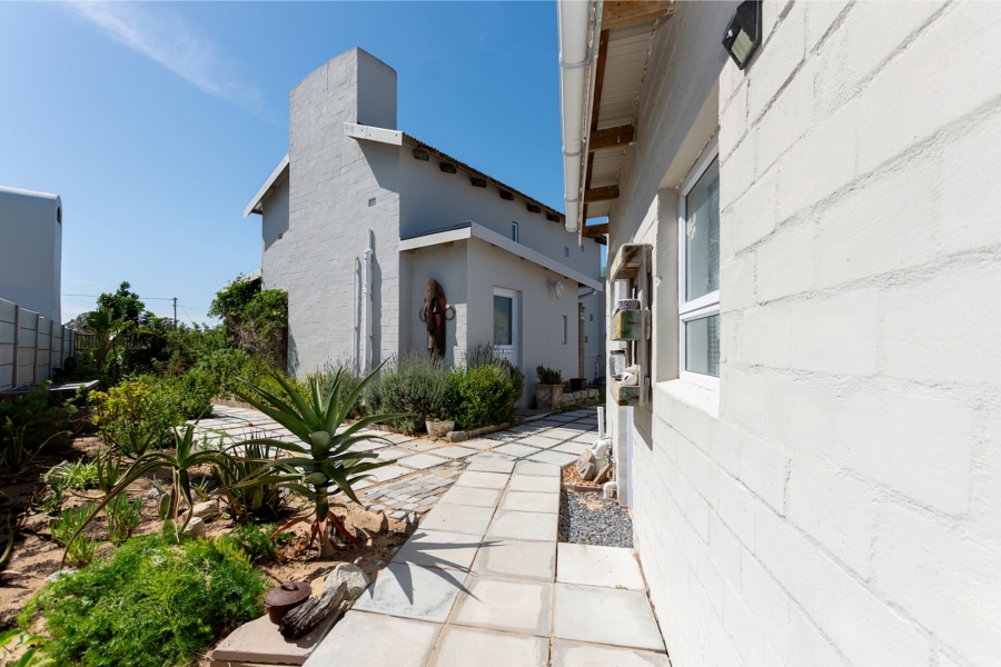 2 Bedroom Property for Sale in Laaiplek Western Cape